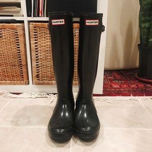 Hunter Tall Boots - Black Gloss